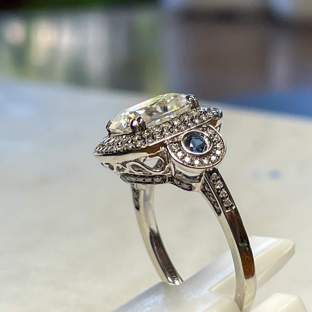 Platinum Antique Style 3ct Crushed Ice Cushion Moi - Picture 7 of 10